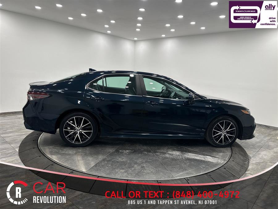 Used 2021 Toyota Camry SE FWD image 8