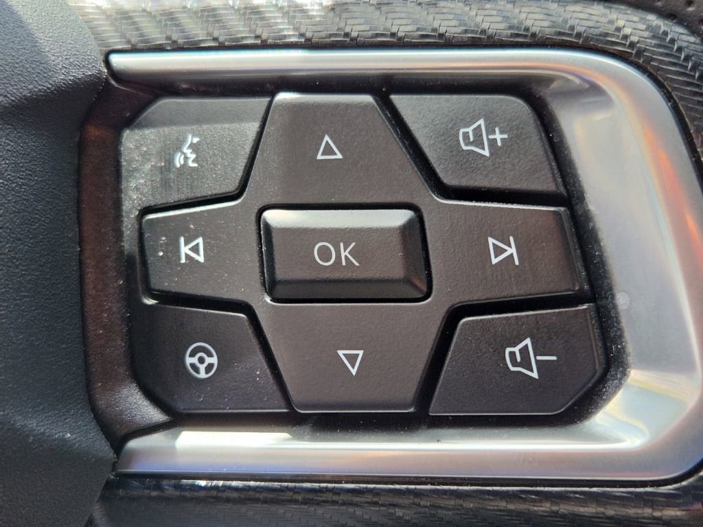 Used 2025 Ford Mustang GT Premium image 34