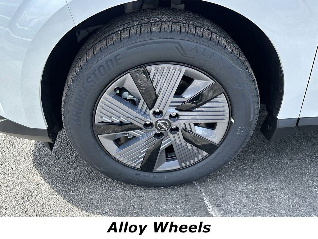 Used 2025 Nissan Murano SL AWD/4WD image 13