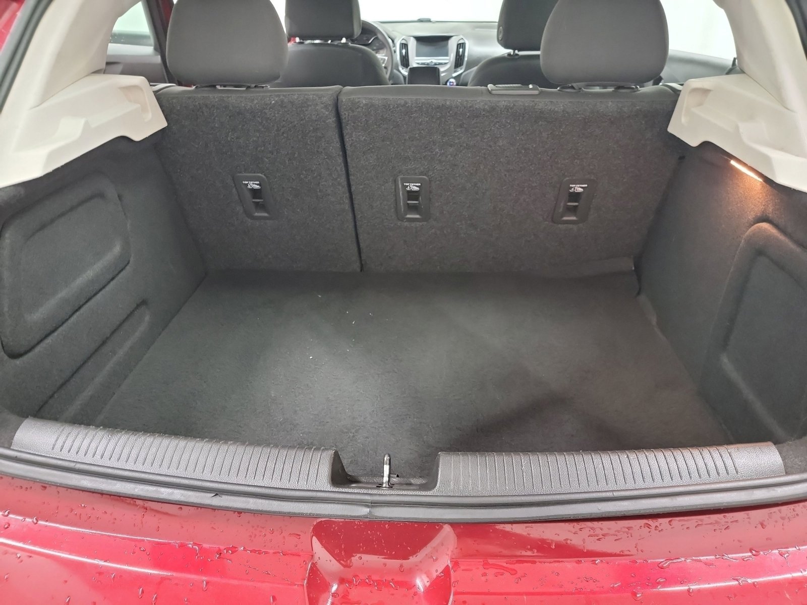 Used 2018 Chevrolet Cruze LT w/ Convenience Package image 25