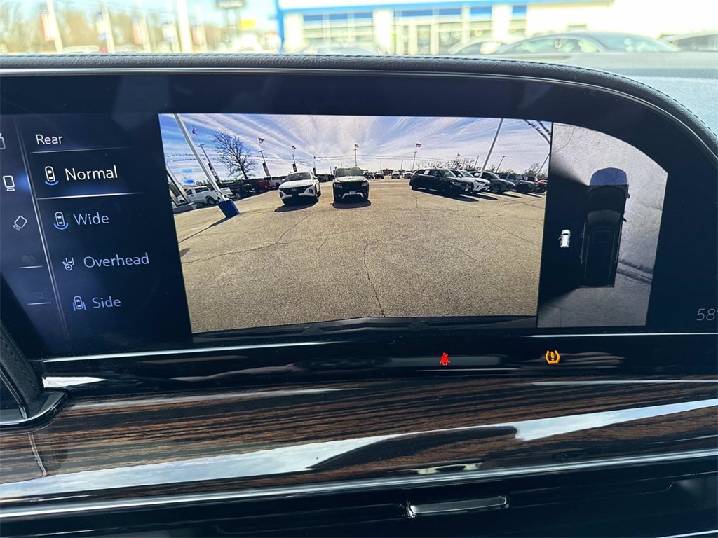 Used 2023 Cadillac Escalade Premium Luxury image 19