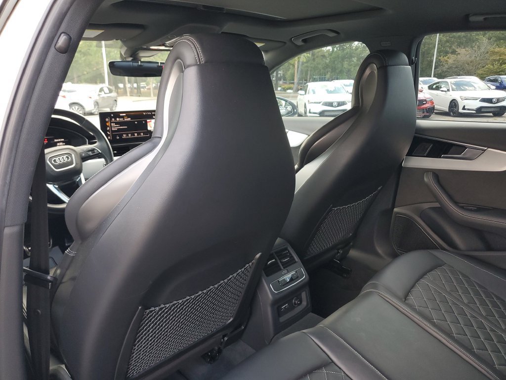 Used 2021 Audi S4 Premium Plus w/ Premium Plus Package AWD/4WD image 11
