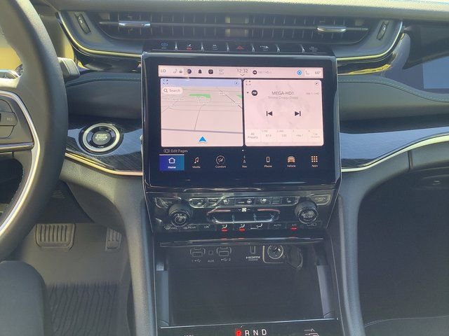 New 2024 Jeep Grand Cherokee Trailhawk AWD/4WD image 16