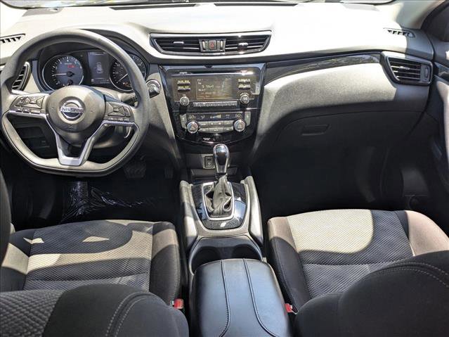 Used 2018 Nissan Rogue Sport SV AWD/4WD image 17