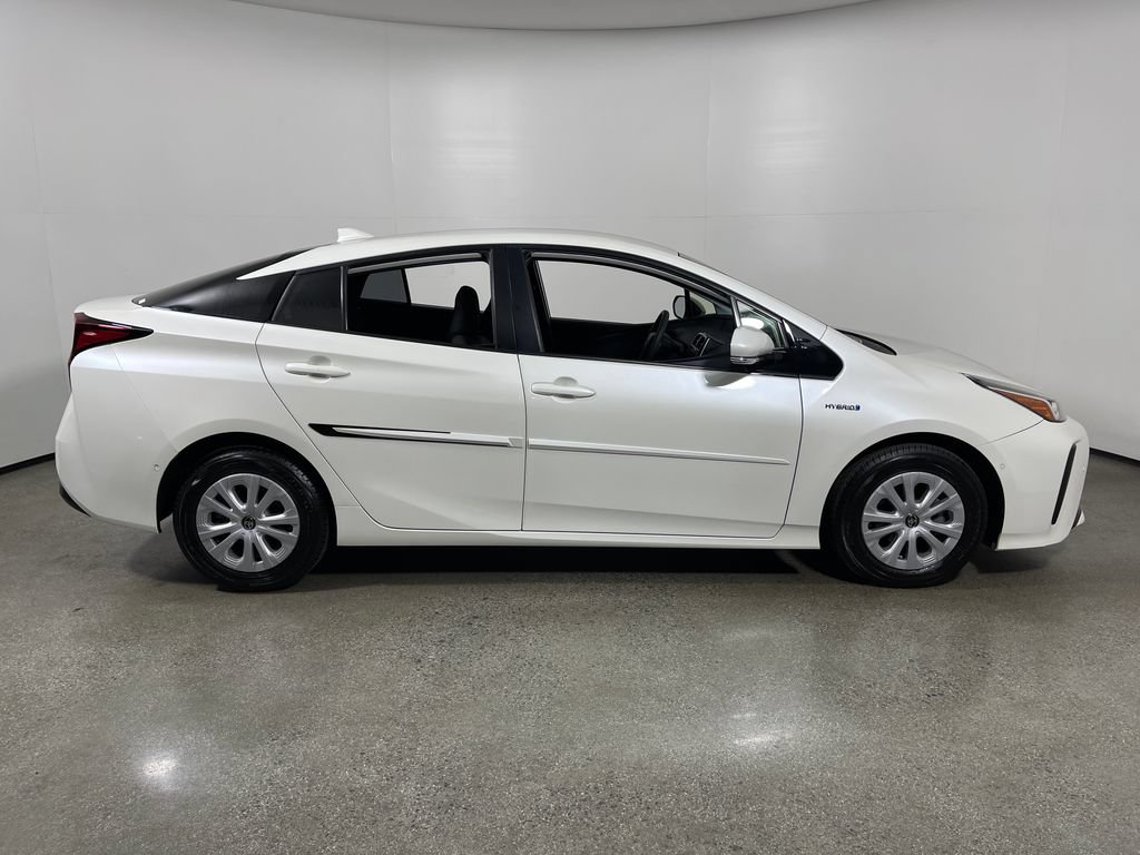 Certified 2019 Toyota Prius LE w/ Carpet Mat Package FWD image 2