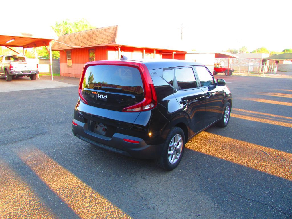 Used 2022 Kia Soul S image 7