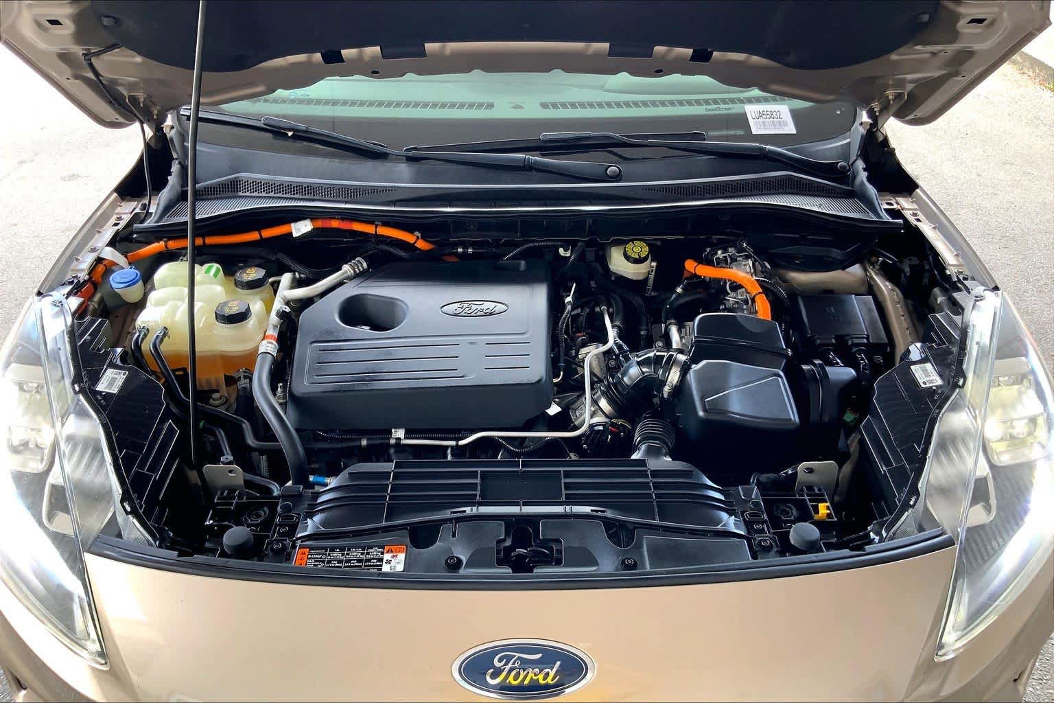 Used 2020 Ford Escape Titanium AWD/4WD image 34
