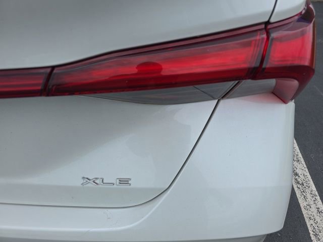Used 2022 Toyota Avalon XLE FWD image 20