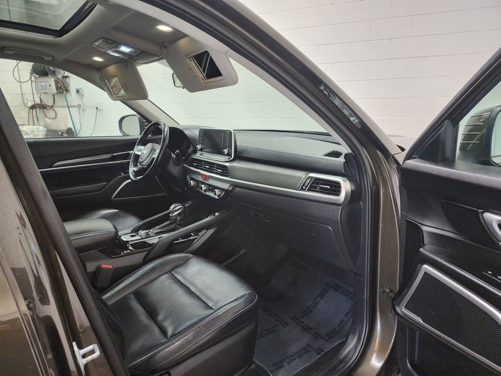 Used 2020 Kia Telluride S AWD/4WD image 35