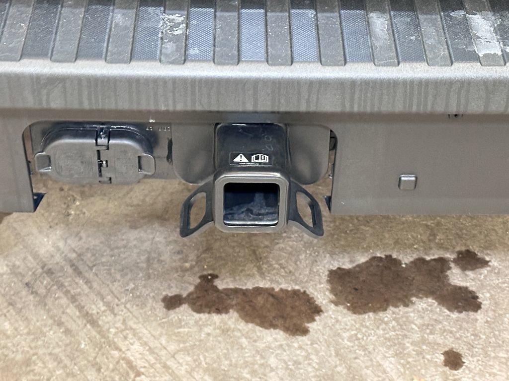 New 2025 Ford Maverick XLT w/ Equipment Group 301A image 15