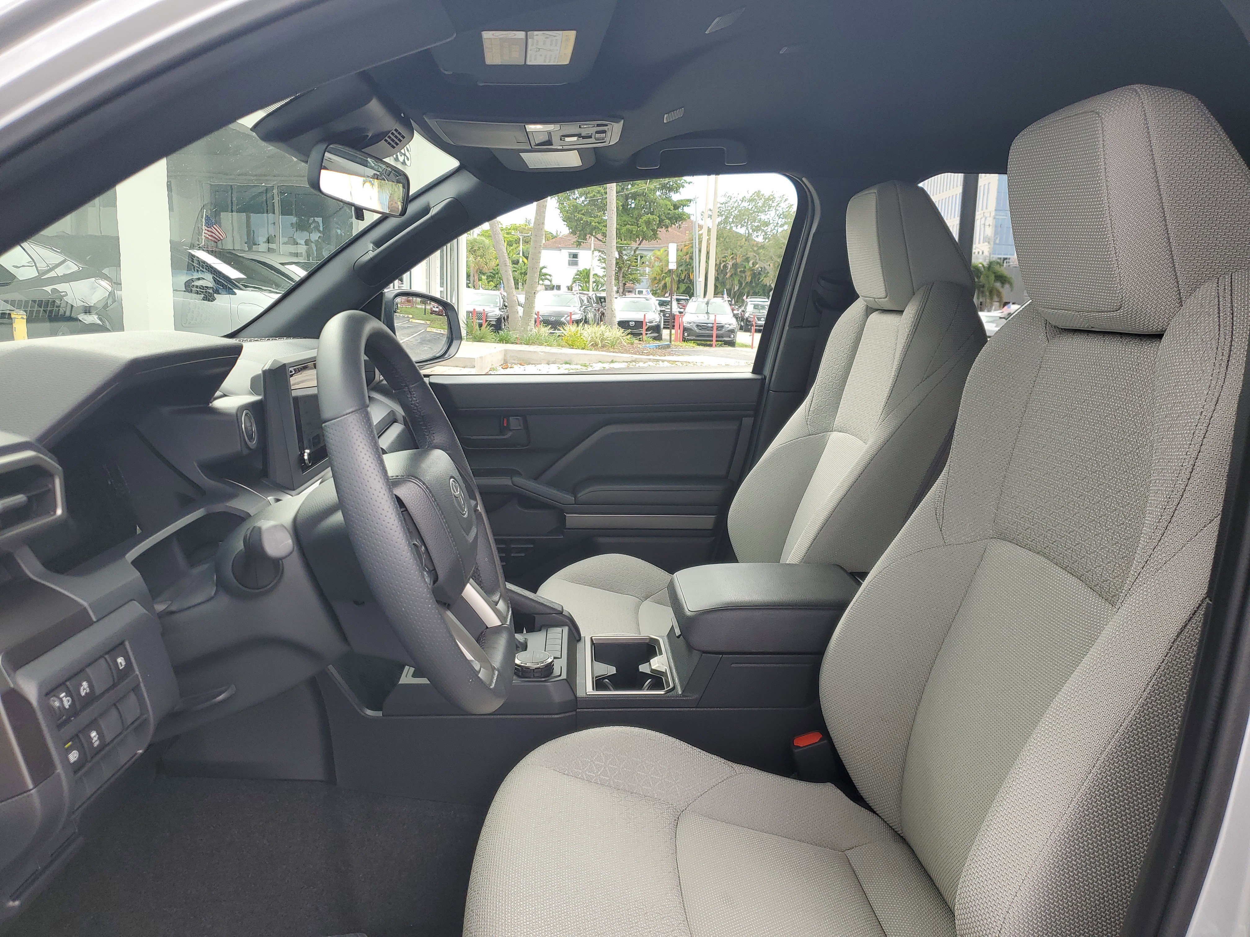 Used 2025 Toyota 4Runner SR5 image 9