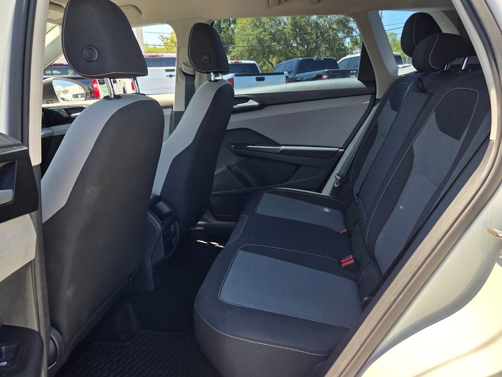 Used 2022 Volkswagen Taos S FWD image 11