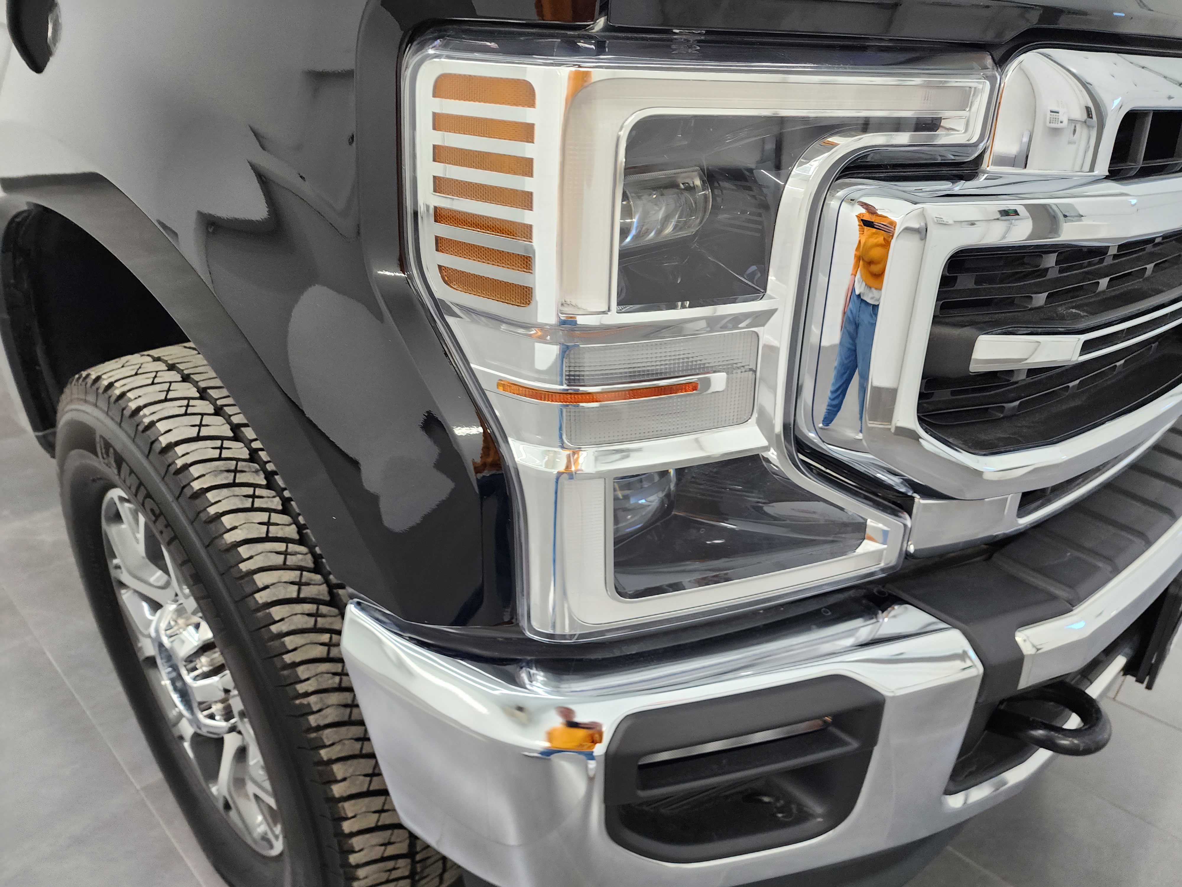 Used 2021 Ford F350 Lariat w/ Lariat Ultimate Package AWD/4WD image 26