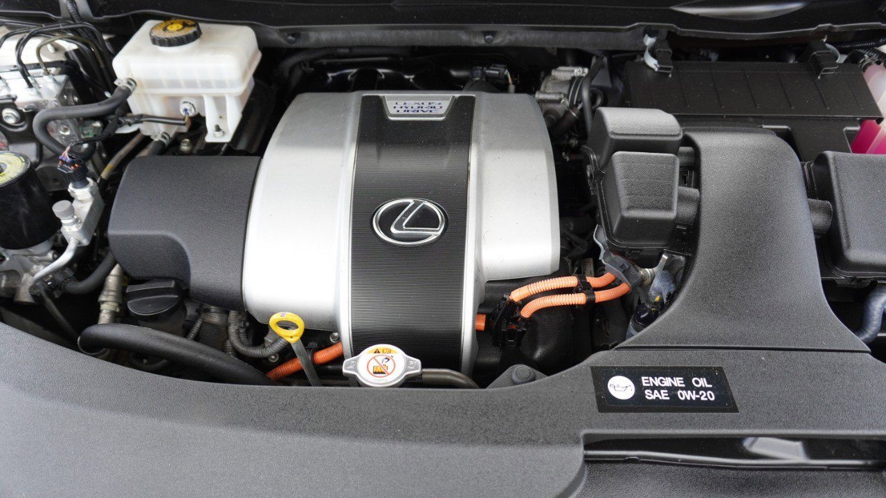 Used 2018 Lexus RX 450h AWD w/ Premium Package image 37