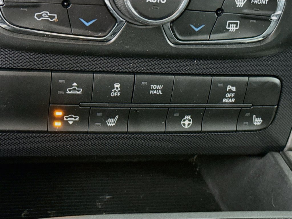 Used 2018 RAM 1500 Rebel w/ Luxury Group AWD/4WD image 11