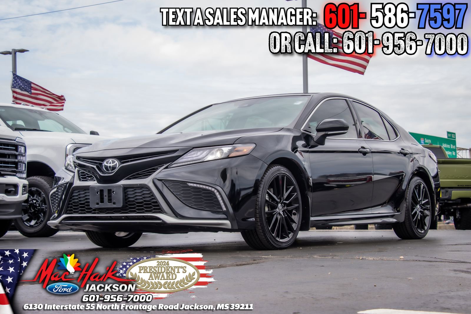 Used 2022 Toyota Camry XSE FWD image 4