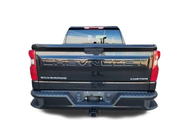 Used 2023 Chevrolet Silverado 1500 Custom image 9
