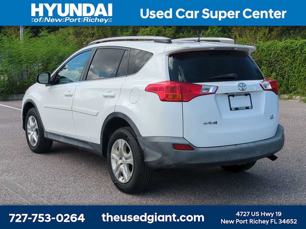 Used 2014 Toyota RAV4 LE AWD/4WD image 3