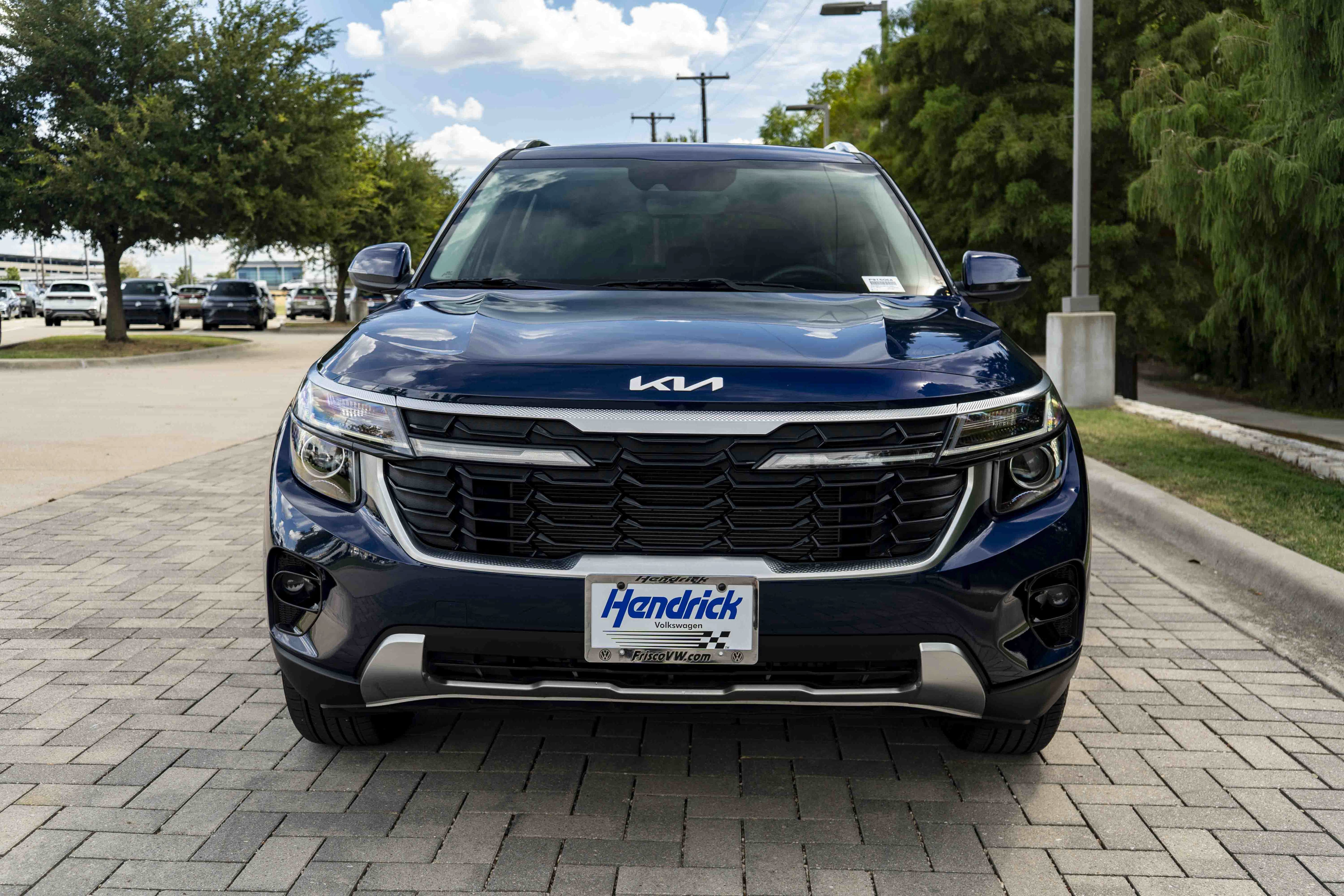 Used 2024 Kia Seltos EX AWD/4WD image 3