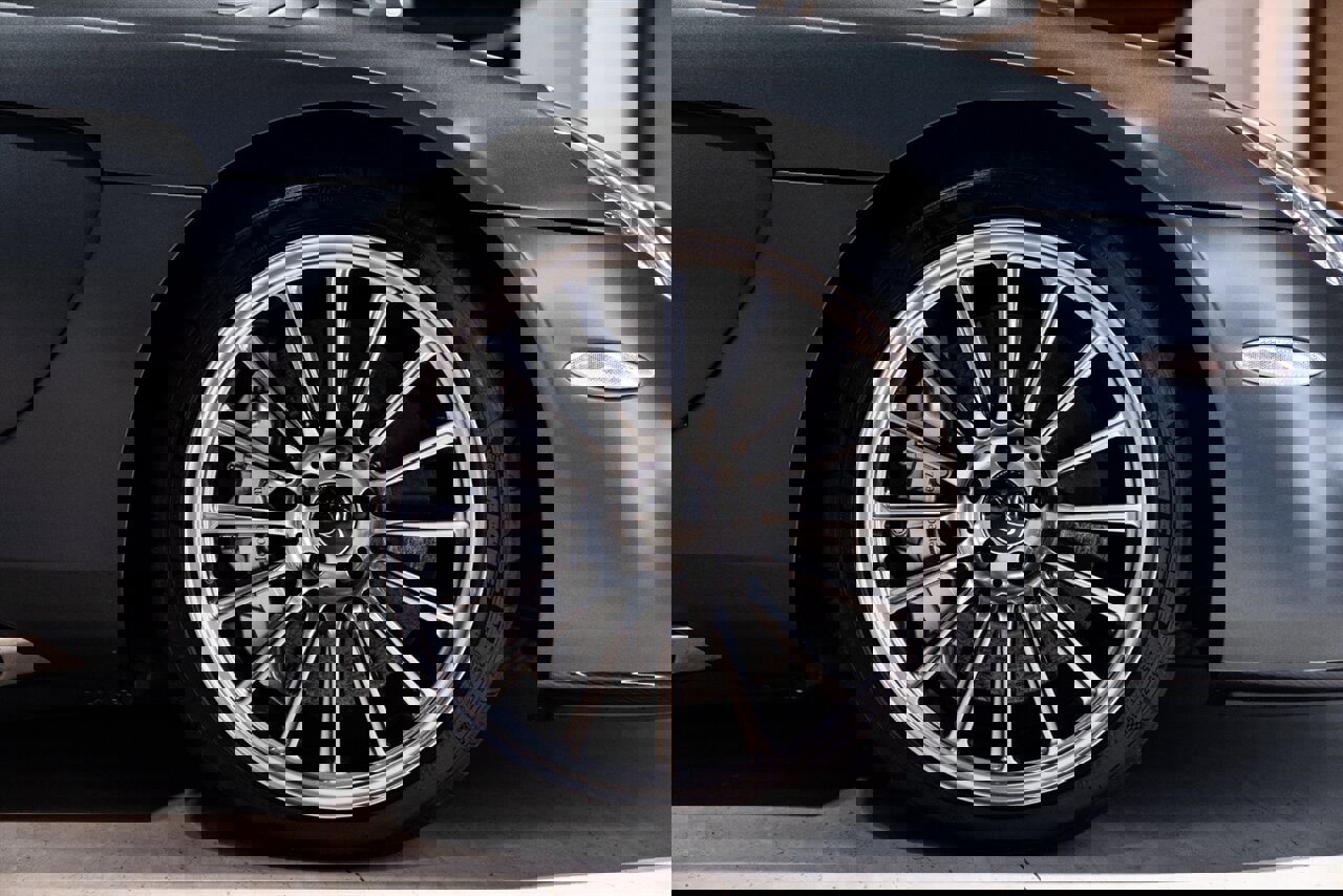 Used 2005 Mercedes-Benz SLR image 30