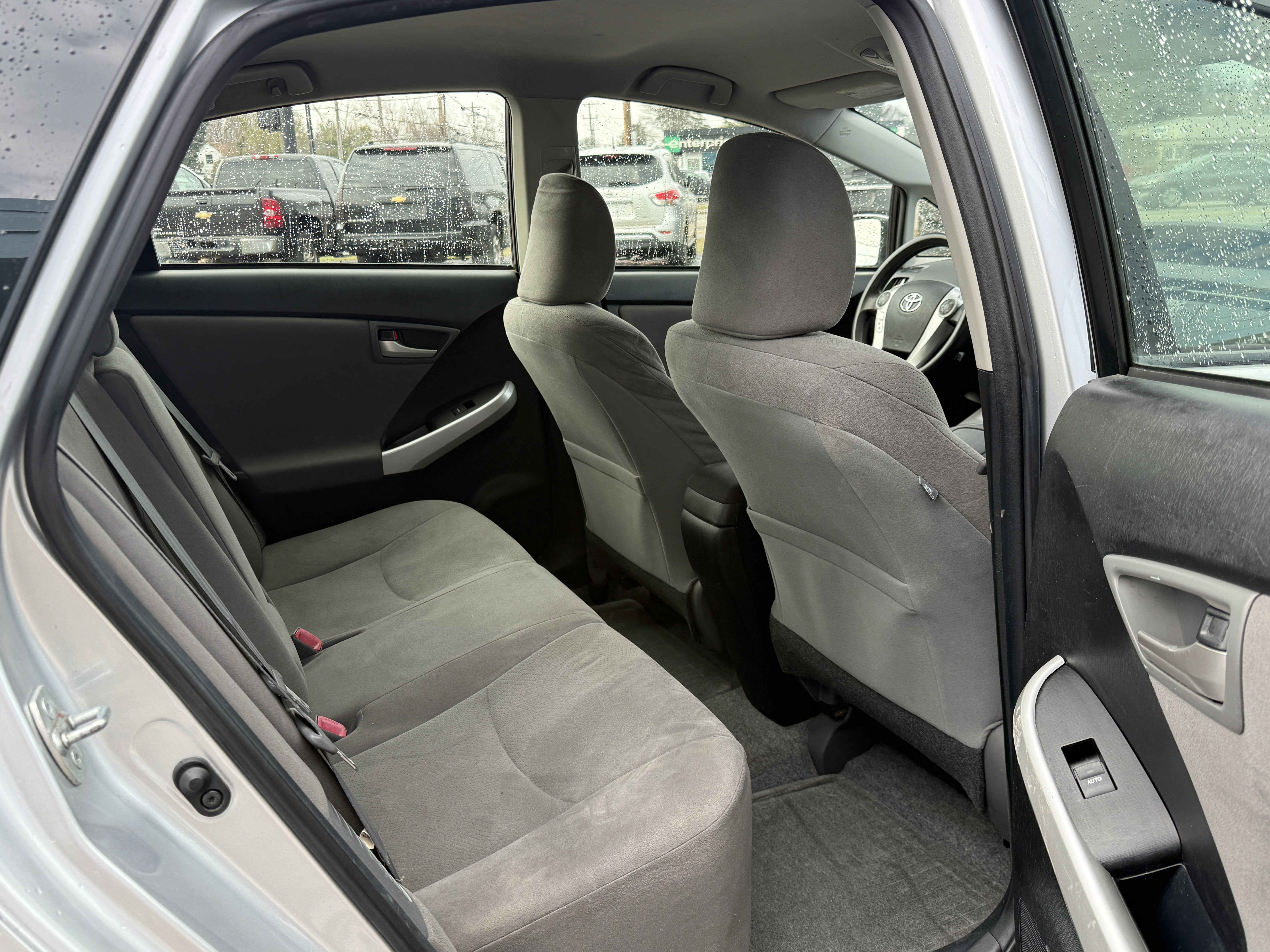 Used 2014 Toyota Prius Two FWD image 16