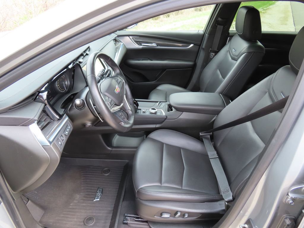 Certified 2024 Cadillac XT5 Sportv w/ Technology Package image 25