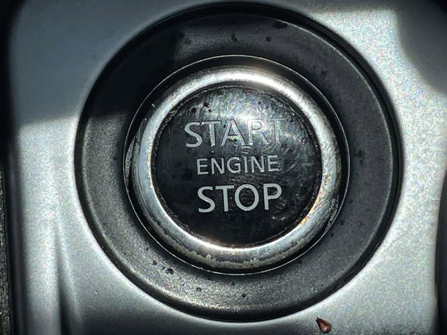 Used 2021 Nissan Sentra SR FWD image 25