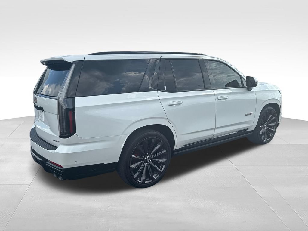 Used 2025 Cadillac Escalade V AWD/4WD image 5