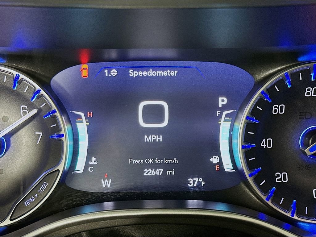 Certified 2024 Chrysler Pacifica Touring-L image 20