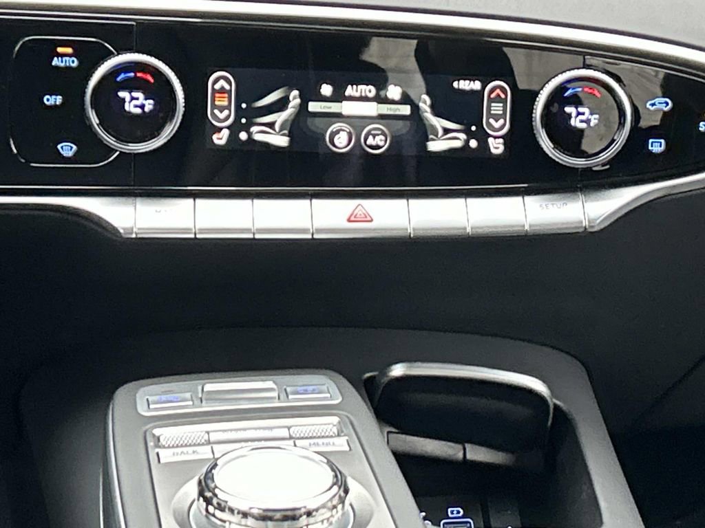 Used 2024 Genesis GV70 2.5T w/ Select Package image 30