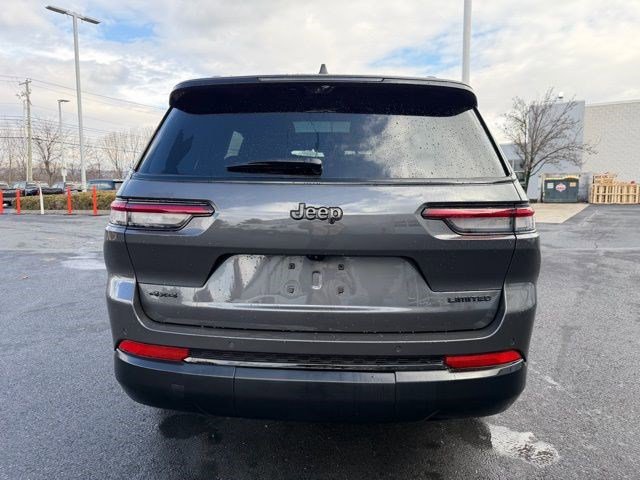 Certified 2025 Jeep Grand Cherokee L Limited w/ Luxury Tech Group II image 5