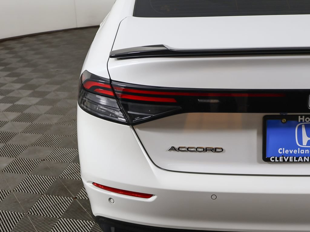Used 2023 Honda Accord Touring image 17