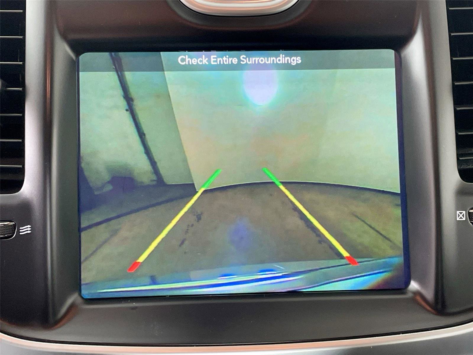 Used 2018 Chrysler 300 Touring image 15