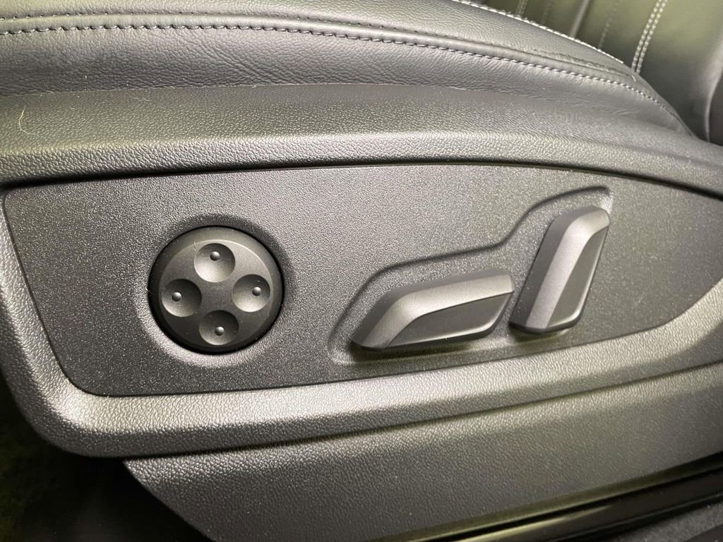 Certified 2023 Audi Q5 2.0T Premium w/ Convenience Package image 17