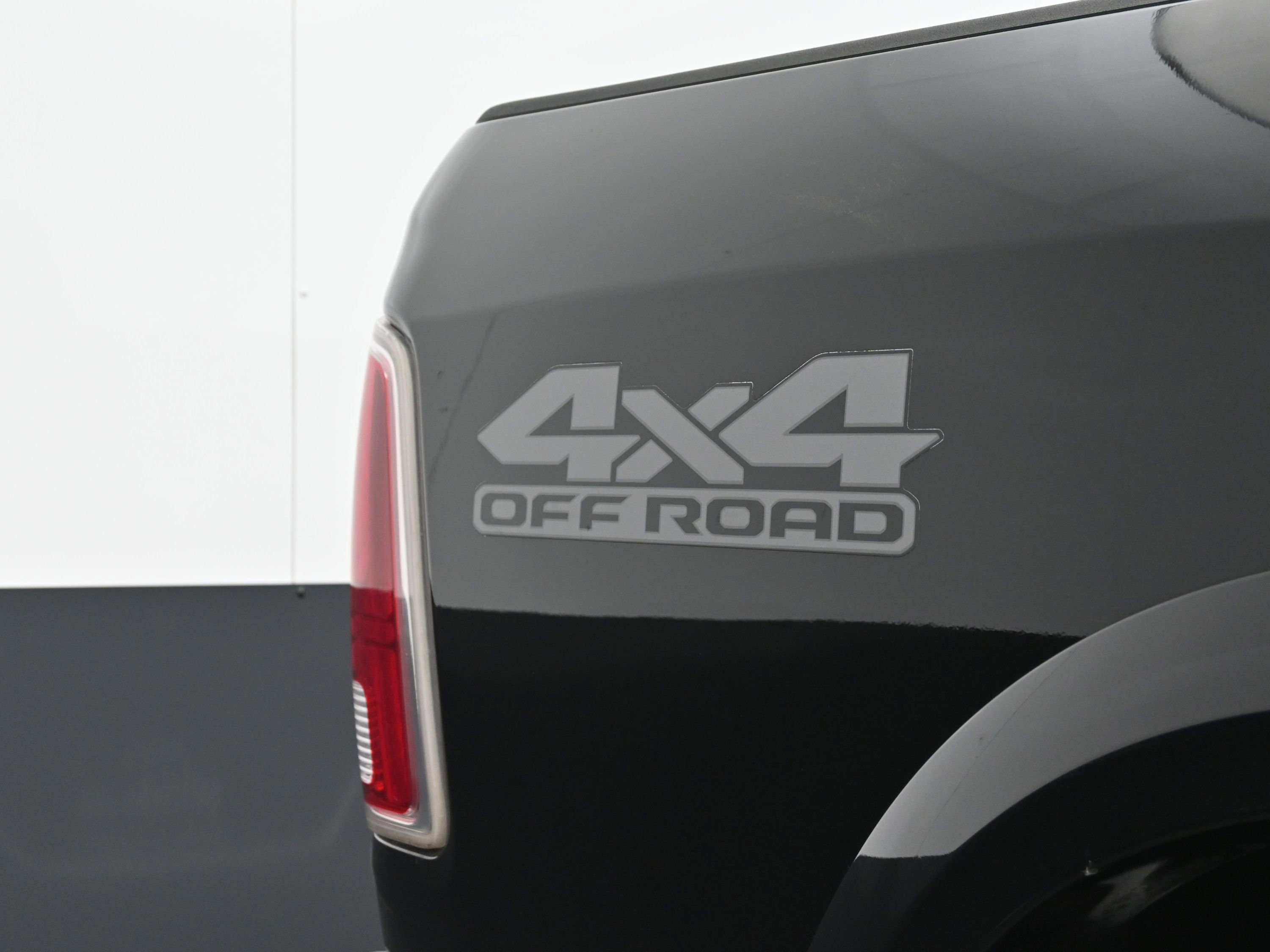 Used 2018 RAM 2500 Laramie w/ Off Road Package AWD/4WD image 47