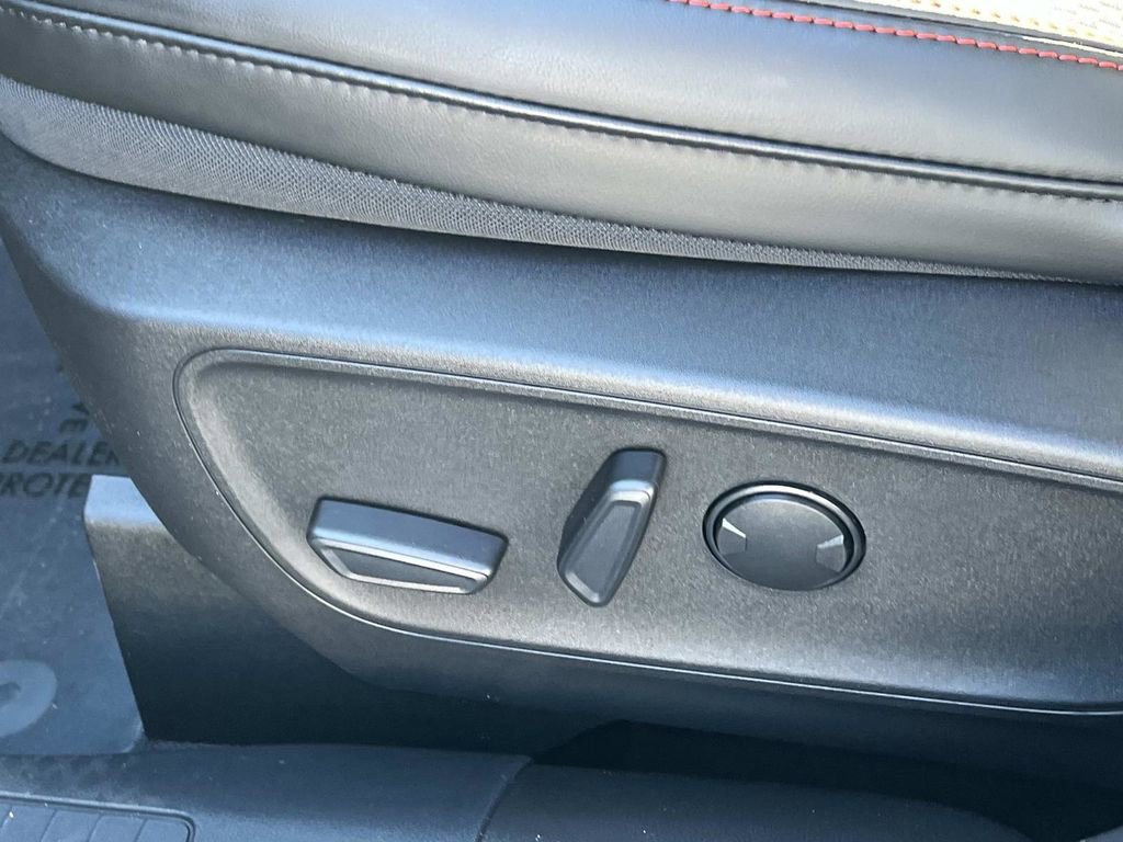 Used 2026 Ford Escape ST-Line Select w/ Equipment Group 401A image 27