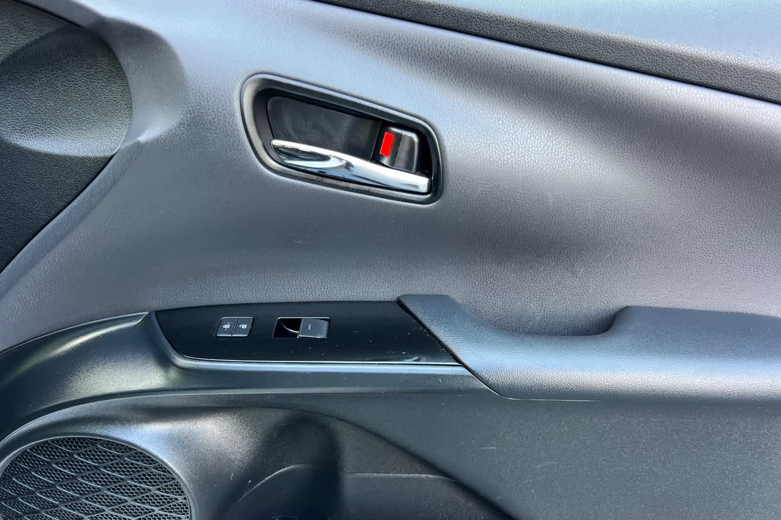 Certified 2019 Toyota Prius LE w/ Carpet Mat Package FWD image 18