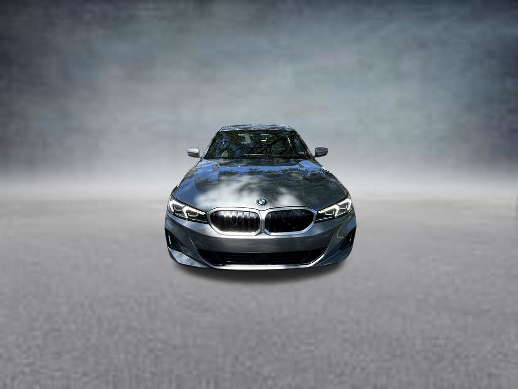 Used 2025 BMW 330i Sedan RWD image 2