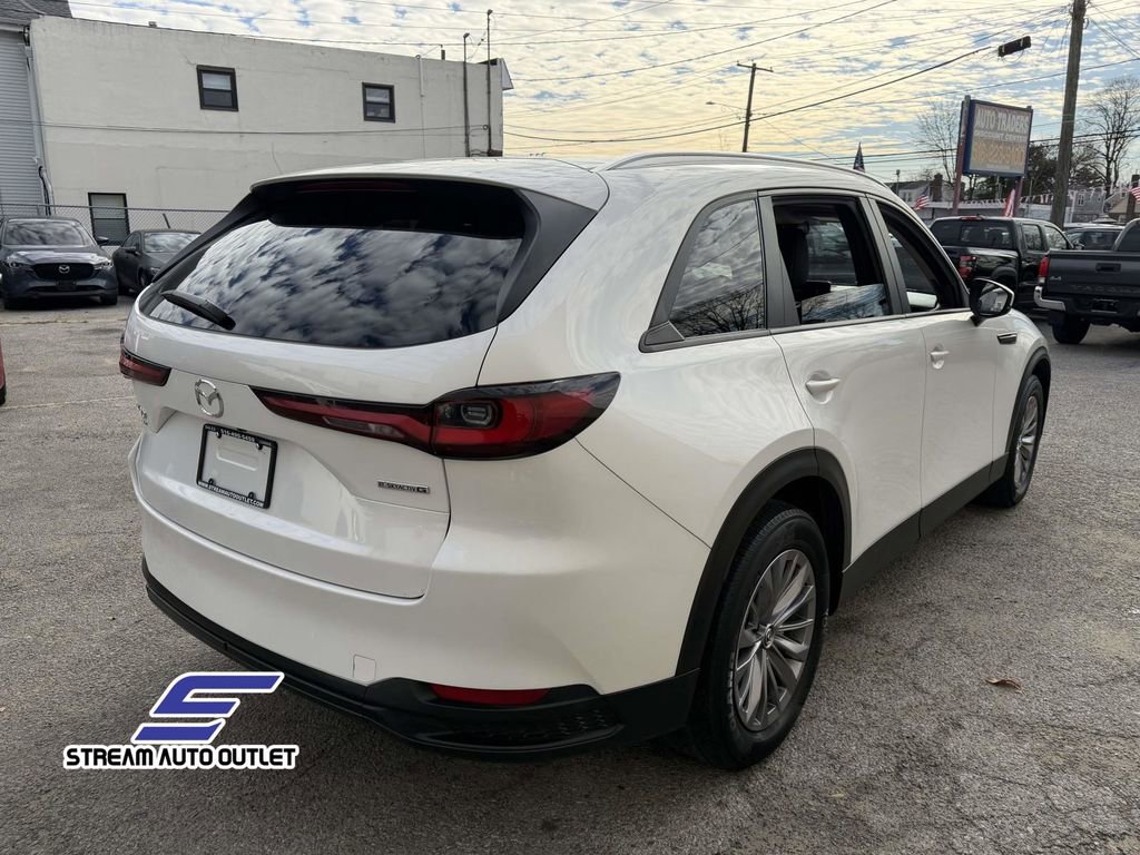 Used 2024 MAZDA CX-90 3.3 Turbo w/ Select Package image 8