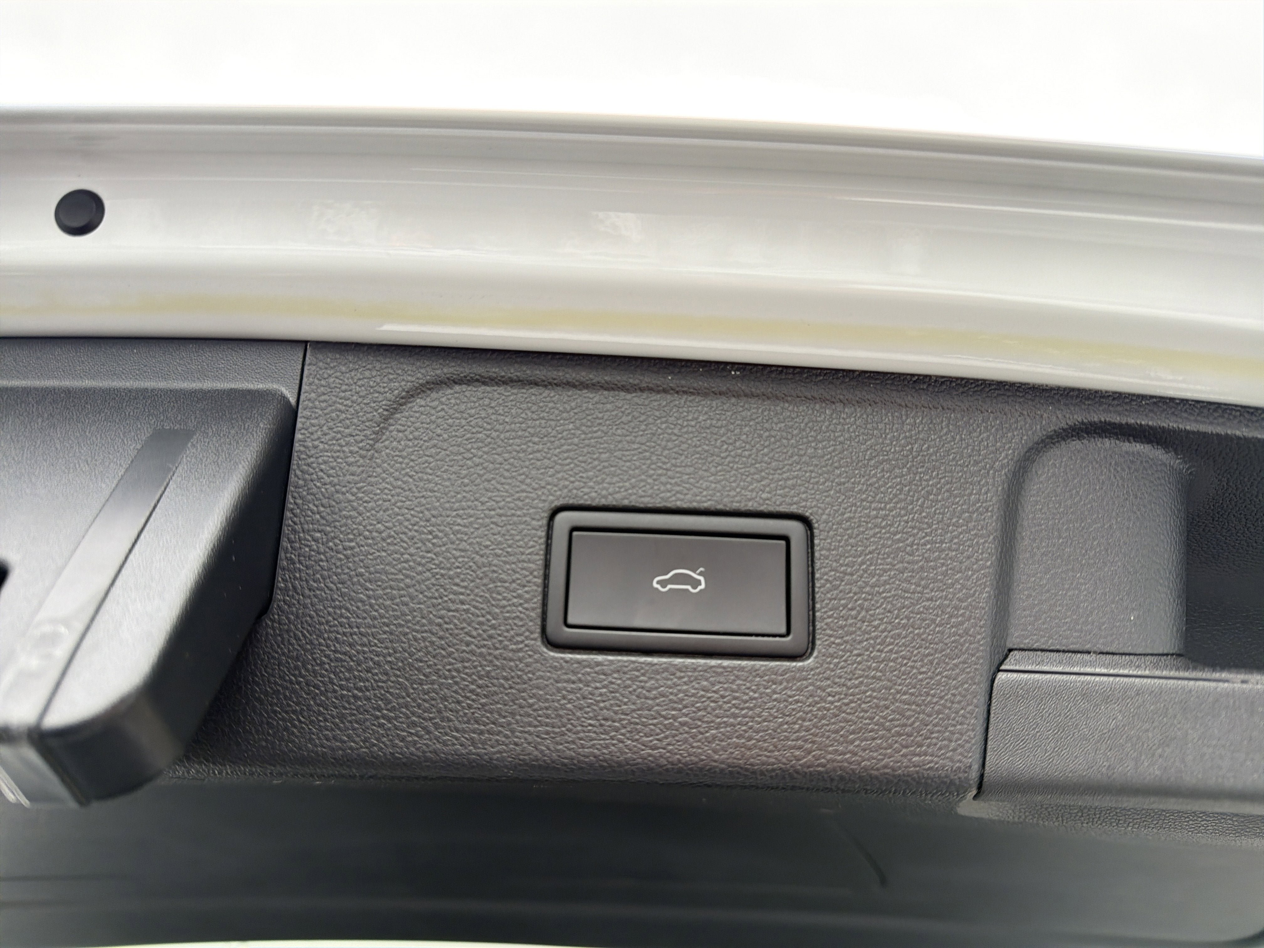 Used 2025 Volkswagen Atlas SE w/ Panoramic Sunroof Package image 27