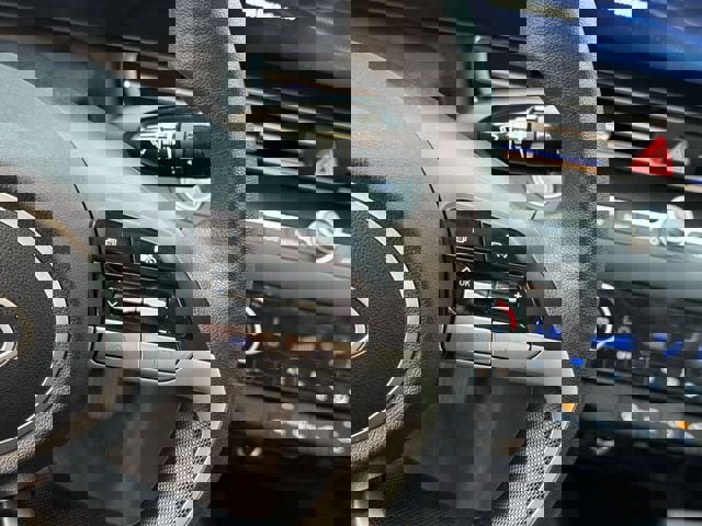 Used 2024 Hyundai Elantra SEL image 26