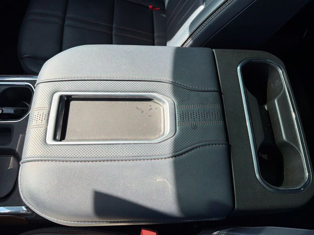 Used 2022 Chevrolet Silverado 1500 High Country w/ High Country Premium Package AWD/4WD image 43