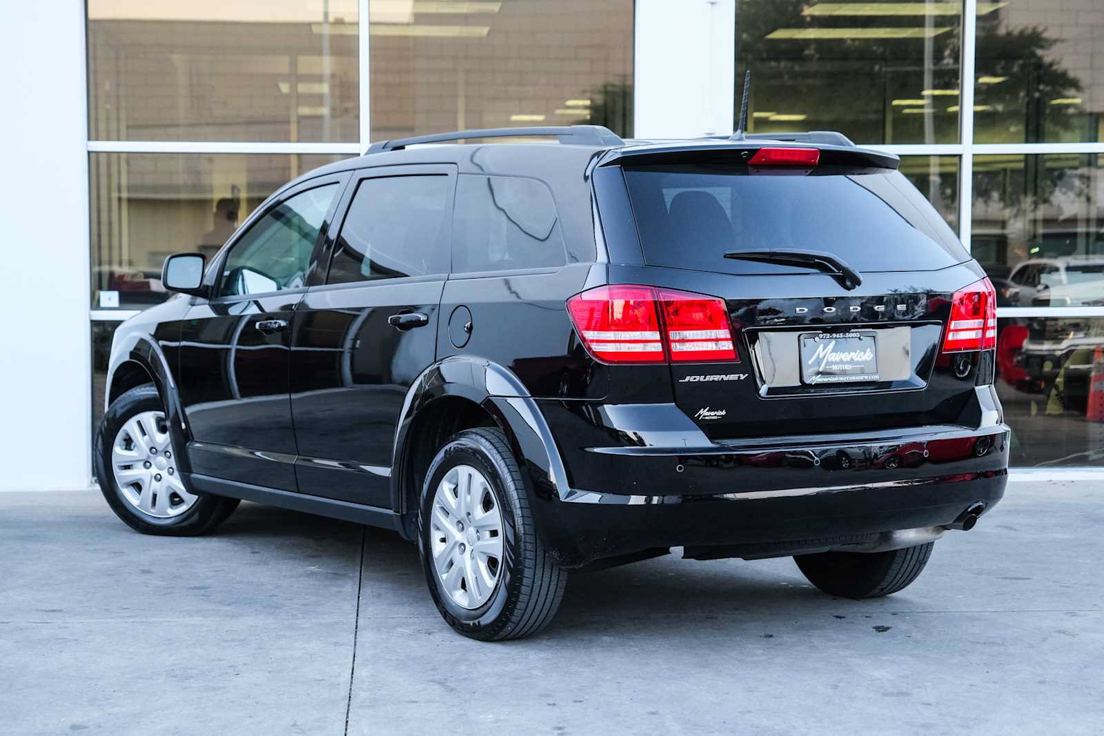 Used 2020 Dodge Journey SE FWD image 13