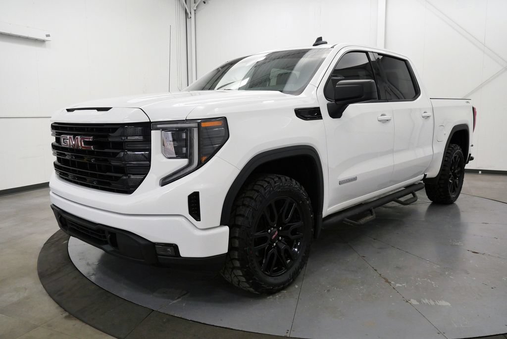 Used 2023 GMC Sierra 1500 Elevation AWD/4WD image 3