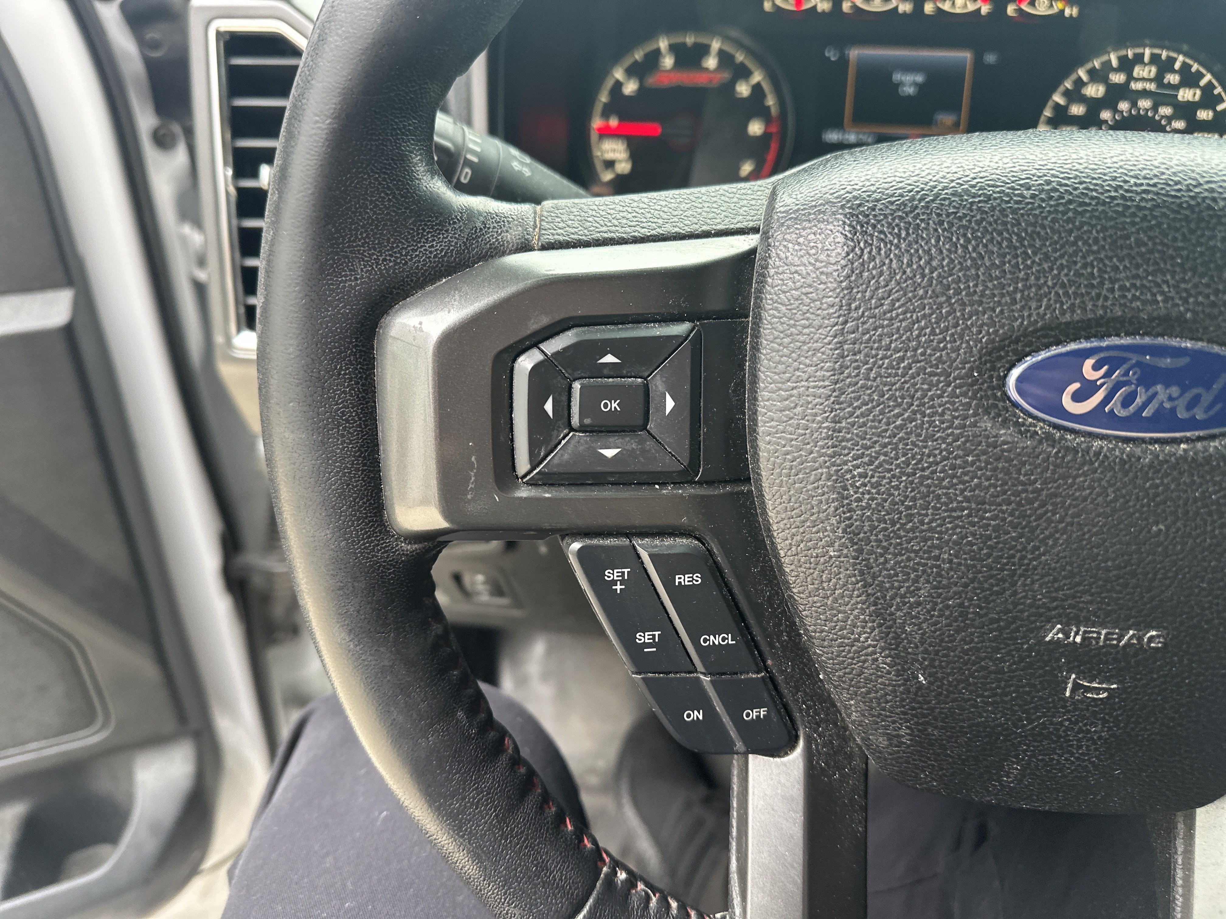 Used 2016 Ford F150 XLT w/ Equipment Group 302A Luxury AWD/4WD image 18