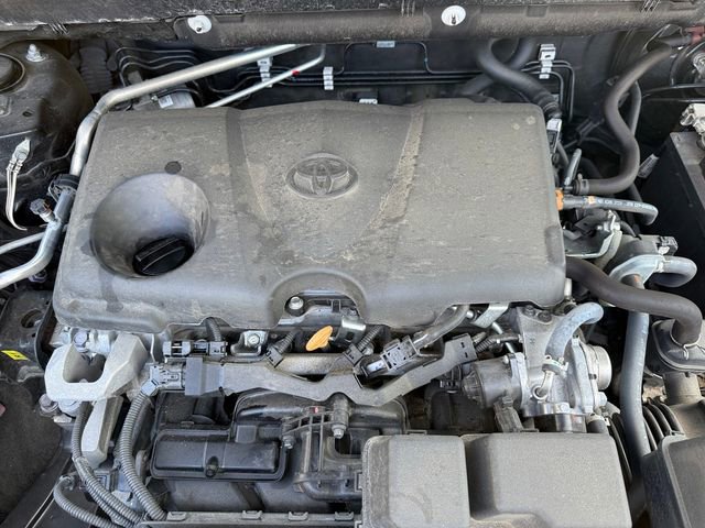 Used 2024 Toyota RAV4 Adventure image 37
