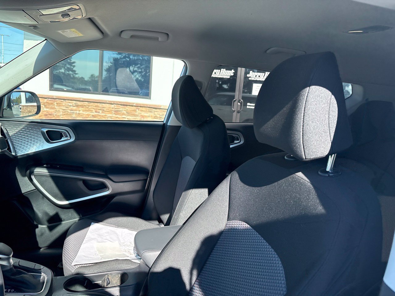 Used 2024 Kia Soul LX w/ Option Group 015 FWD image 3