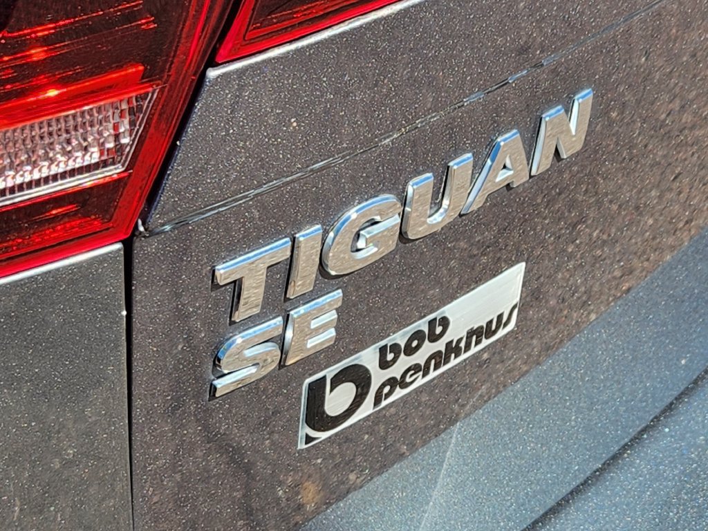 Used 2021 Volkswagen Tiguan SE AWD/4WD image 30