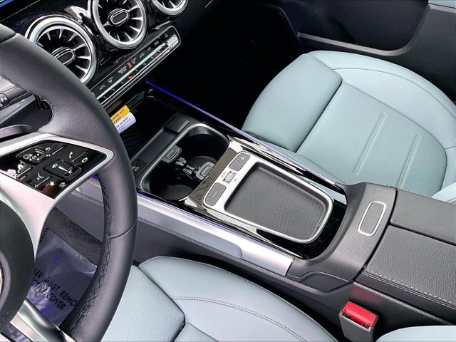 New 2026 Mercedes-Benz GLB 250 image 10