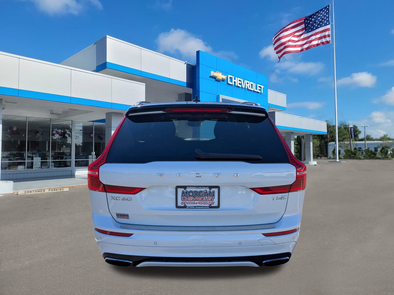 Used 2020 Volvo XC60 T5 R-Design w/ Protection Package Premier image 5